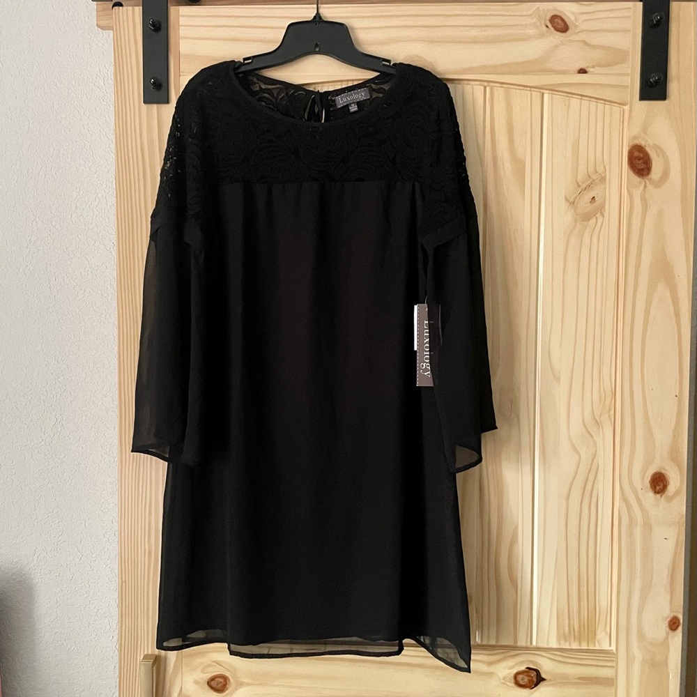 Luxology Black dress with lace